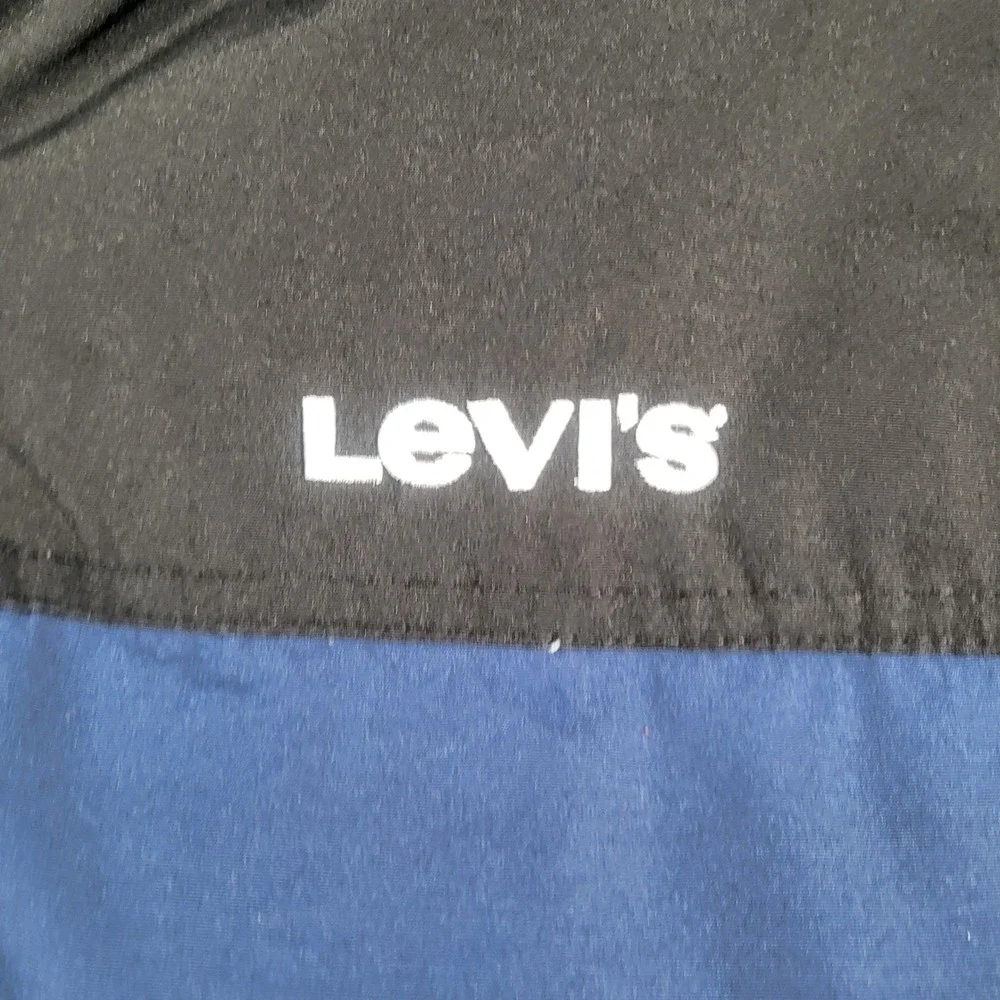 Levis overall good